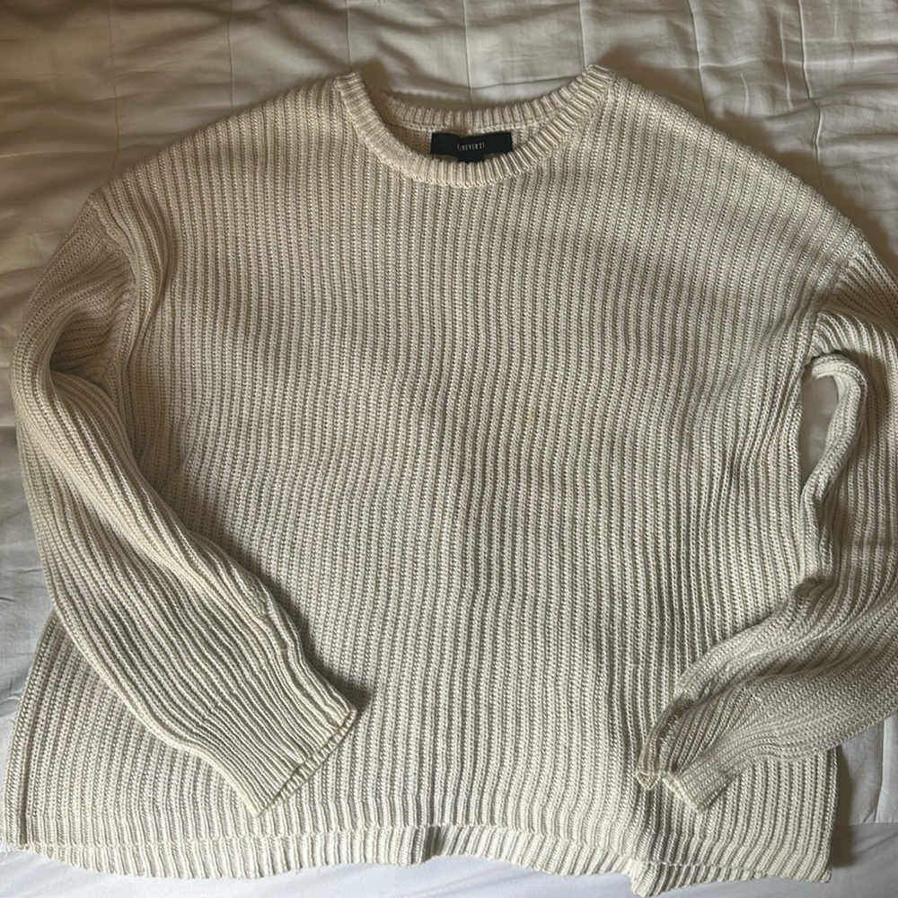 Cute fall sweater!!
